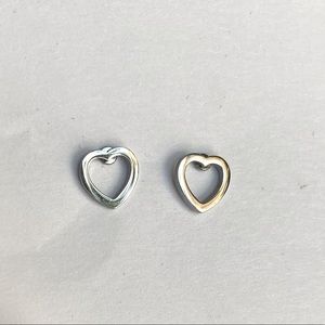 Stainless steel heart flat back stud earrings